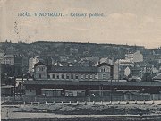 Stará pohlednice s nádražím