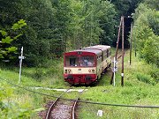 Snímek z 11. července 2009 zachycuje osobní vlak do Zruče, který projíždí místem u přejezdu v km 42,816, tedy v místech, kde původně stálo nákladiště vápenky Sedliště.