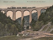 Parní vlak na viaduktu Žampach