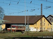 eransk lokomotivn depo vzniklo souasn se zdej stanic. Jeho elem byla starost o lokomotivy v dob, kdy jet nebyl hotov most pes eku Szavu a vlaky zde svou jzdu konily. Po vybudovn poszavskch loklek bylo depo rozeno, jeliko zaalo souit i pro tyto trat. V pozdjch letech bylo depo stle roziovno a jeho hlavnm elem byla starost o vozidla dvojice poszavskch loklech. Po zrien depa v Beneov k tomu pibyla i starost o vozidla pro trat z Beneova do Vlaimi a Olbramovic do Sedlan. Fotografie depo zachycuje dne 15. dubna 2007.