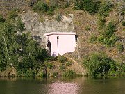 Skochovický tunel - růžový portál